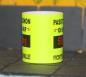 Preview: Neontasse mit Spruch "PASST SCHON ICH BIN AUF 500mf FICHTEUCHALLE"