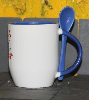 Weiße Tasse mit Spruch "OPA GmbH"