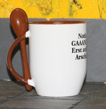 Weiße Tasse mit Spruch "GANZ WICHTIG!, ERST AUFLEGEN; DANN ARSCHLOCH SAGEN!"
