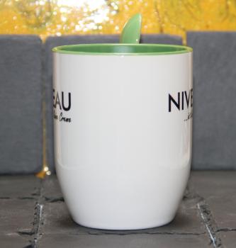 Weiße Tasse mit Spruch Weiße Tasse mit Spruch "Niveau ist keine Creme"