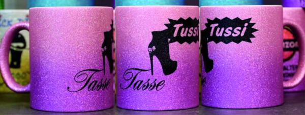Weiße Tasse mit Spruch "Tussytasse mit Schuh"