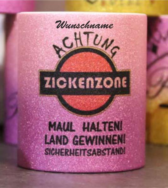 Weiße Tasse mit Spruch "ACHTUNG ZICKENZONE"