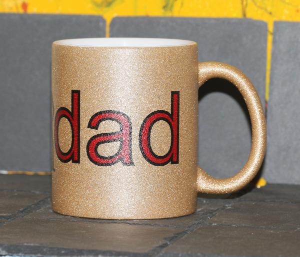 Weiße Tasse mit Spruch  "TOPDAD"