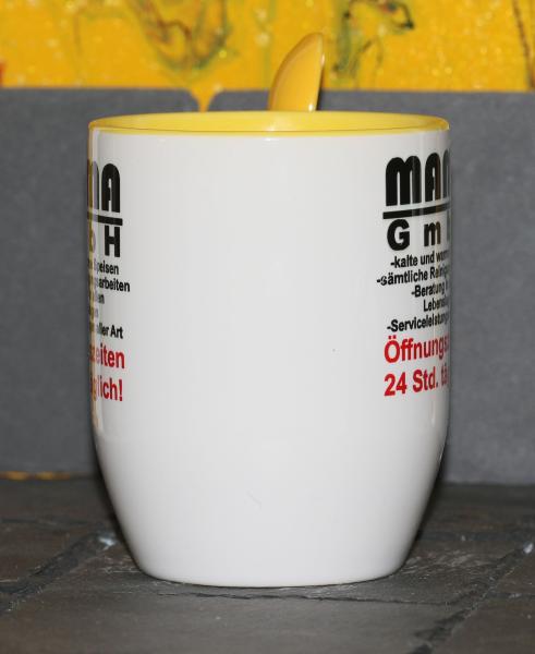 Weiße Tasse mit Spruch  "MAMA GmbH"