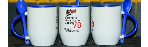 Weiße Tasse mit Spruch Weiße Tasse mit Spruch "WARNUNG, DIESE PERSON FÄNGT SPONTAN AN ÜBER V8 US CARS ZU SPRECHEN"