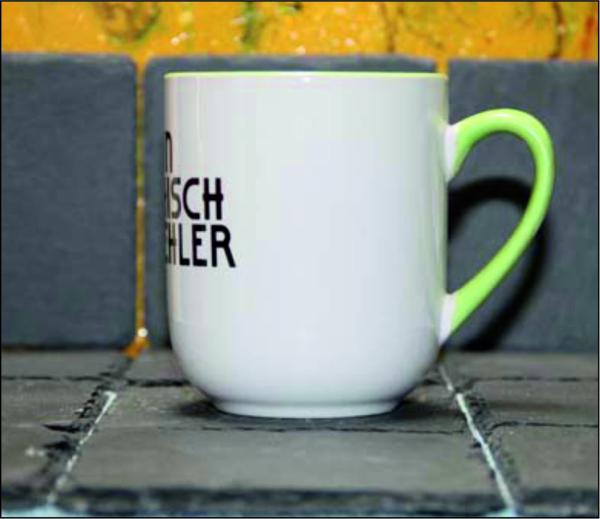Weiße Tasse mit Spruch"ICH BIN SYMPATISCH DU FICKFEHLER"