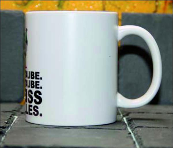 Weiße Tasse mit Spruch Yoda  "MIR NED UFF DA SACK GANGA DU MIA SOLSCHT"
