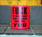 Neontasse mit Spruch 