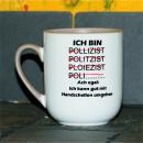 Weiße Tasse mit Spruch Polizist 