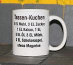 Weiße Tasse mit Spruch Polizist "ACH EGAL ICH DARF MIT BLAULICHT FAHREN"